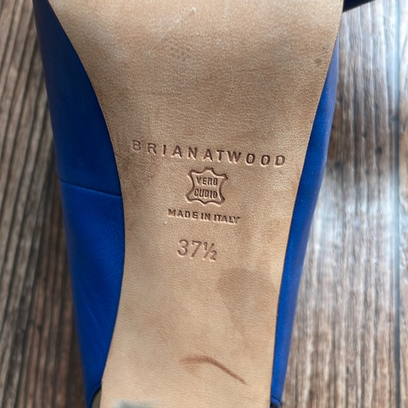 Brian Atwood Blue Slingback Pumps. Very good preowned condition. Size 37… - Picture 4 of 10